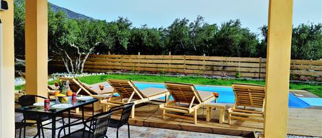 Outdoor pool, pool loungers