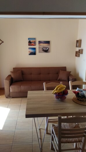 2 bedrooms, iron/ironing board, free WiFi - White Lake Holiday House (Kissamos)