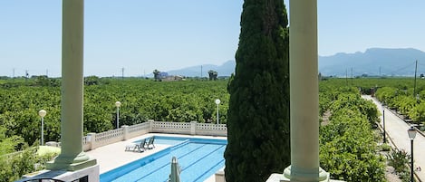 Alberca al aire libre