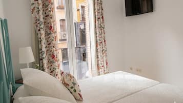 4 habitaciones, tabla de planchar con plancha y wifi gratis