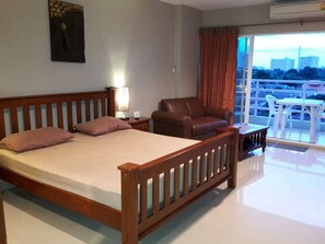 1 bedroom, iron/ironing board, WiFi, bed sheets - View Talay 5D, Jomtien Pattaya Beach R229 (Pattaya)