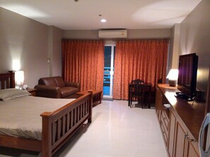 1 bedroom, iron/ironing board, WiFi, bed sheets - View Talay 5D, Jomtien Pattaya Beach R229 (Pattaya)