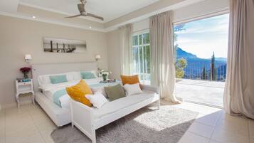 9 dormitorios, escritorio, sistema de insonorización