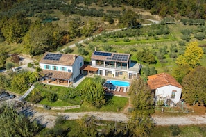 Exterior - Secret inspiring getaway Magical Villa with a guest house in a unique spot (Draguc, Cerovlje)
