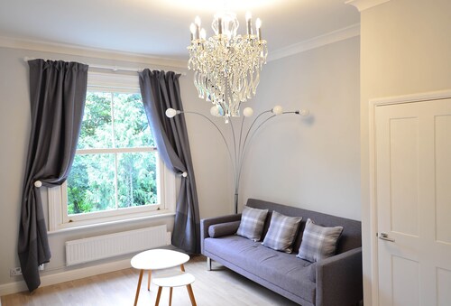 Lontoo, Kensington ja Chelsea 1 Bed Apartment (Olympia-messukeskus)