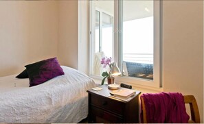 Premium bedding, desk, iron/ironing board, cots/infant beds