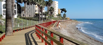 Townhouse Marbella - Sea Views - walking distance to the beach - cosy & homely 1