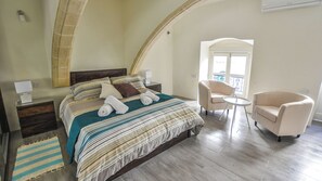 1 多间卧室、办公桌、熨斗/熨衣板、WiFi