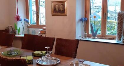 Vacation home Berkele for 8 to 12 people 200sqm, 6 double rooms 5 bathrooms idyllic garden