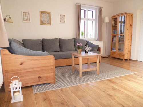 Emily House Abertamy - Welcome at Hana's