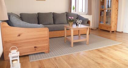 Emily House Abertamy - Welcome at Hana's