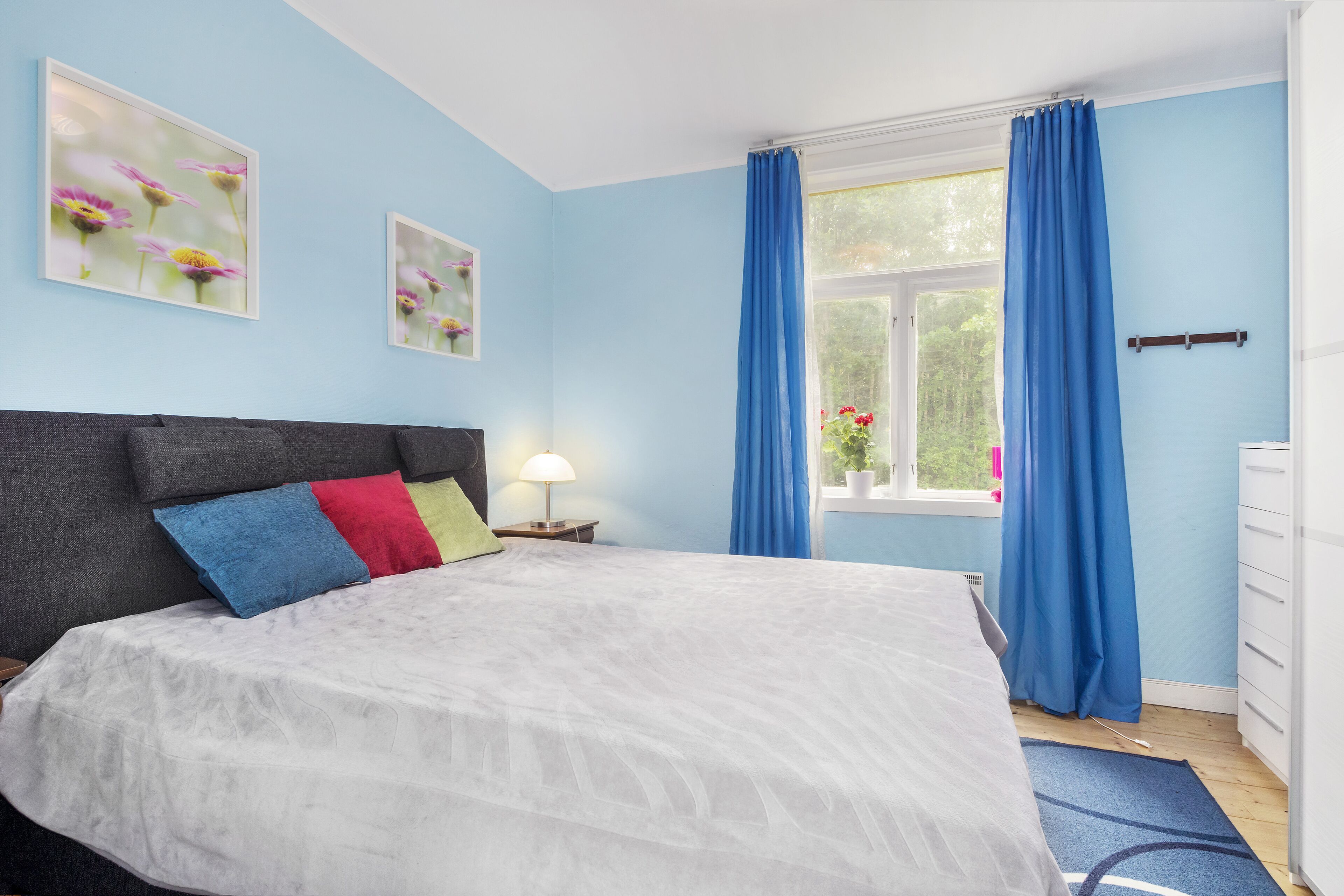 2 bedrooms, Internet, bed sheets