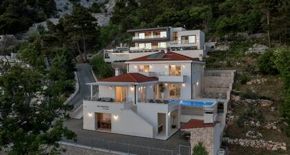 Villa Prestige in Bast