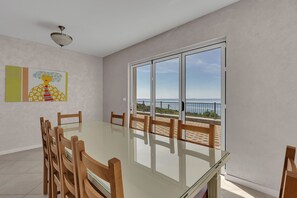 Dining - Villa Prestige in Bast (Baska Voda)