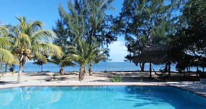 Beachfront Private Pool Home - A "Gold Standard Facility"