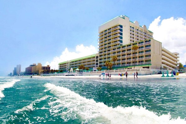 Beach nearby, kayaking, fishing