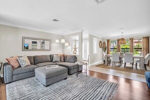 スマートテレビ、卓球台