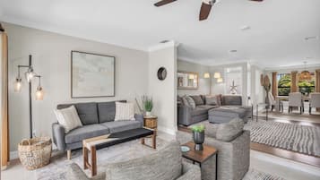 TV connectée, table de tennis de table