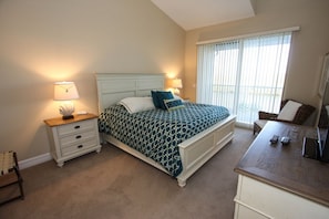 3 chambres, fer et planche à repasser, Wi-Fi gratuit, draps fournis