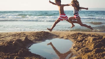 Plage à proximité, kayak, navigation en bateau à moteur, pêche sur place