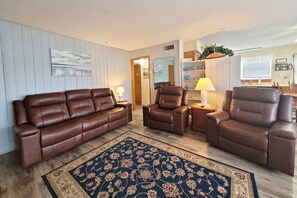 Televisor intel·ligent i reproductor de DVD 