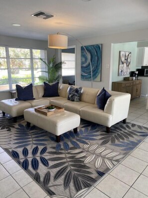 Smart-TV, Tischtennisplatte