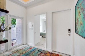 Interior - Coral Reef Villa 🌴 Private Heated Pool, Grill, Private Patio | 1.9 mi to Beach 🏖️ (Oakland Park)