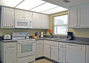 Coffee/tea maker, fridge, microwave, oven - Enjoy the Warm Mineral Springs Vacation Rental Home of North Port, Florida (North Port)