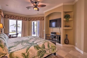 10 Schlafzimmer, Bügeleisen/Bügelbrett, Reisekinderbett, Internetzugang
