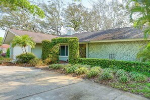 Exterior - 3 Mi to Beach: Prime Largo Home w/ Pool! (Largo)