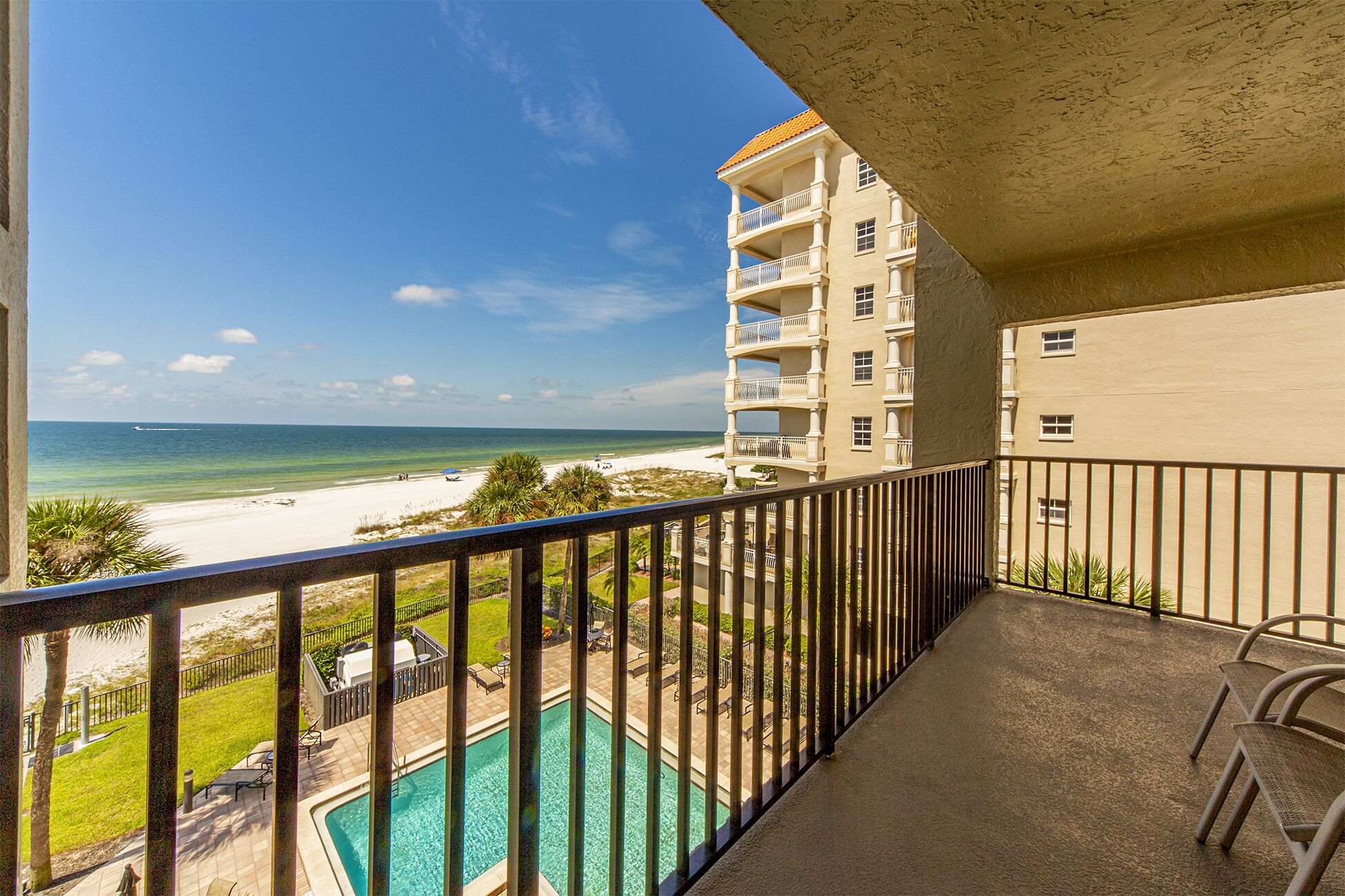 Beachfront Balcony Views - 2b 2b - The Shores #403