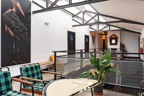 Lobby sitting area - LaNave (Madrid)