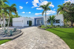 Exterior - Modern Waterfront Home: Heated Pool, Spa & Dock (Cape Coral)