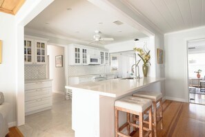 Fridge, microwave, oven, stovetop - Heated Saltwater Pool, Spacious home, Close to Altantic Ave & Beach! (Delray Beach)