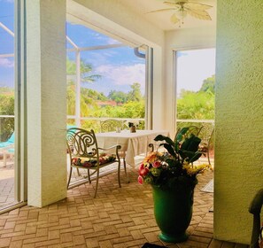 Dining - Sun & Fun Pool Home in Gated Community - 5 Minutes to Gulf Beaches (Bonita Springs)