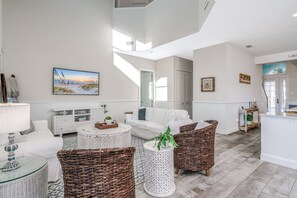 TV, DVD player, foosball, music library - Pearl Cottage Private Heated Pool Home! Newly renovated book today! (Palm Coast)