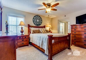 2 slaapkamers, een strijkplank/strijkijzer, gratis wifi, beddengoed