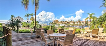 Resort-Style Condo w/ Pool: 19 Miles to Fort Myers