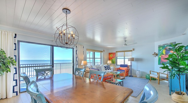 Dining - Emerald Isle 203 is a Gold 3-bedroom 2 bath Direct Gulf Front Condo. (N. Redington Beach)