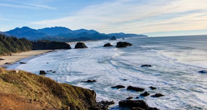 Colorful, Dog-Friendly Cottage with Free WiFi, Fireplace - Near Beach & Town