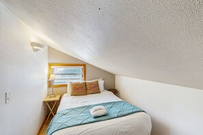 2 makuuhuonetta, silitysrauta/-lauta, internet, vuodevaatteet