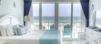 Stunning Views in this Beautifully Decorated Beachfront Studio with Private Balcony & Heated Pool