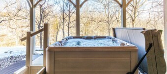 Oppskalere, Beslag for Home m / Gorgeous Master Suite, stor badestamp, biljardbord