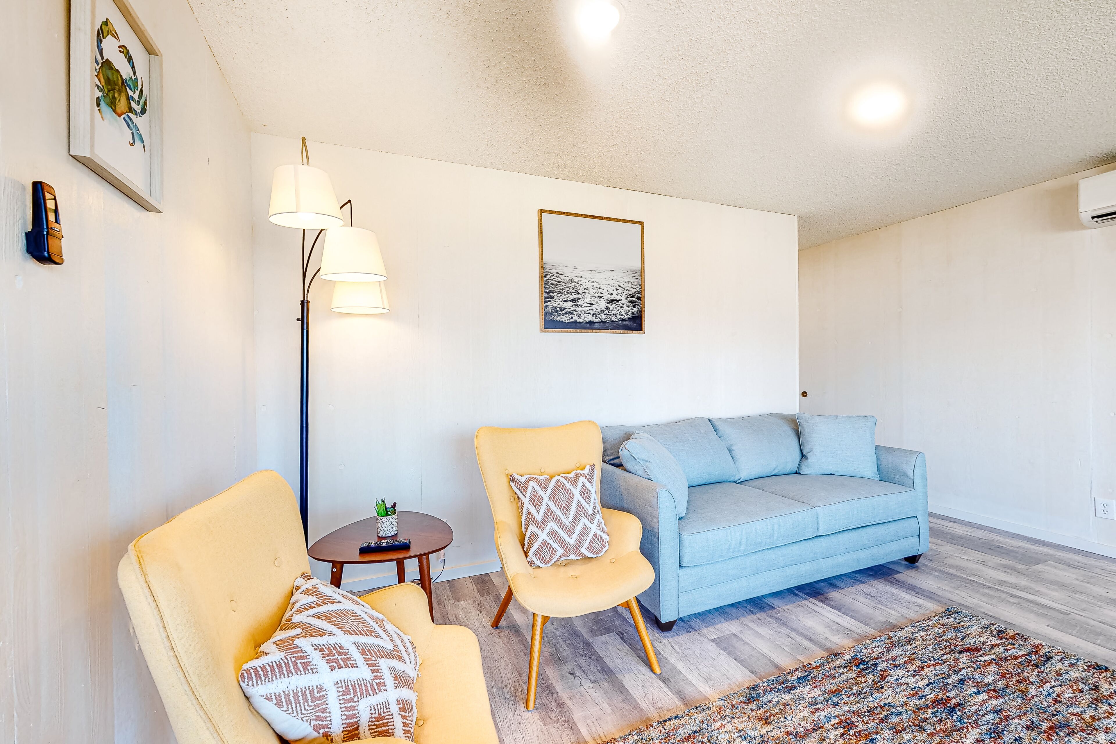Dog-friendly oceanfront home with private hot tub & amazing view - walk to beach