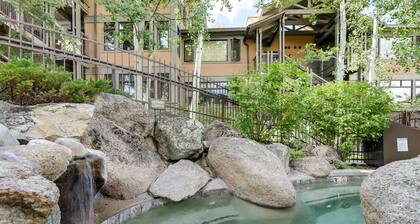 Estudio Aspen extragrande de esquí de entrada / salida con piscina y bañera de hidromasaje