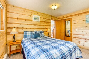 4 bedrooms, WiFi, bed sheets