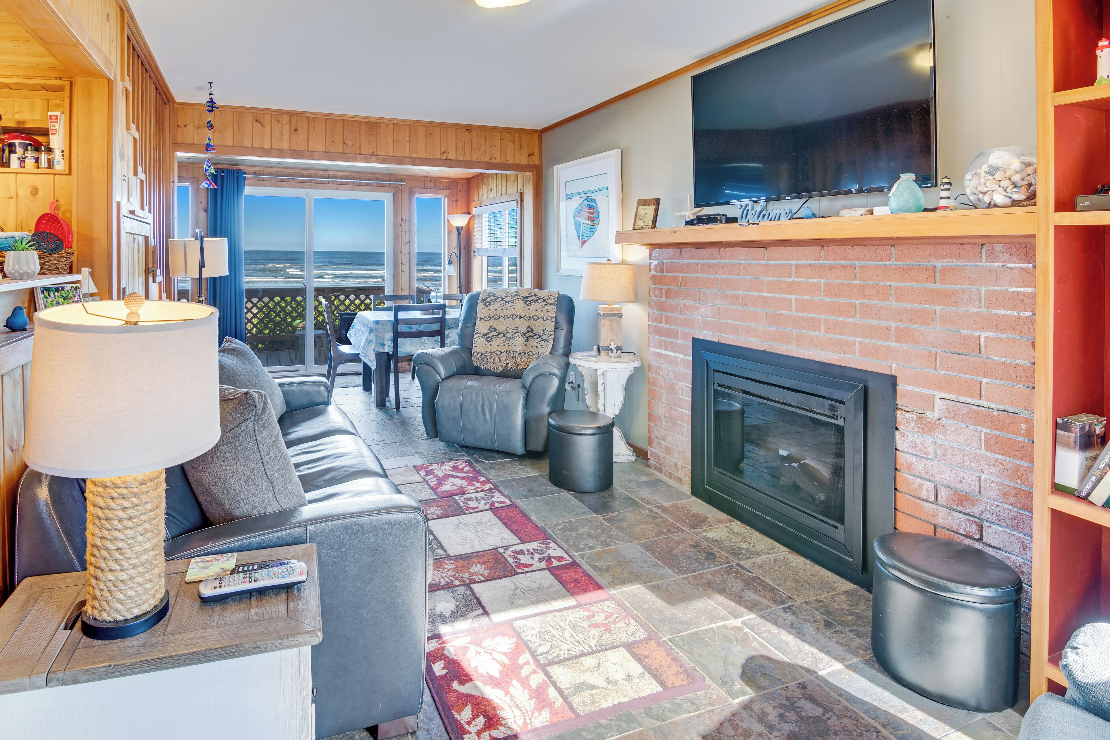 Fireplace, DVD player