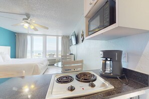 1 bedroom, iron/ironing board, free WiFi