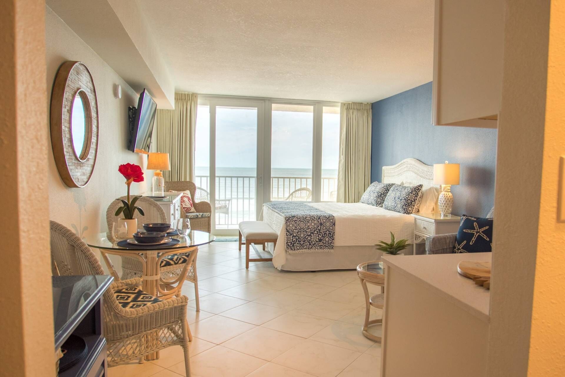 Iron/ironing board, free WiFi