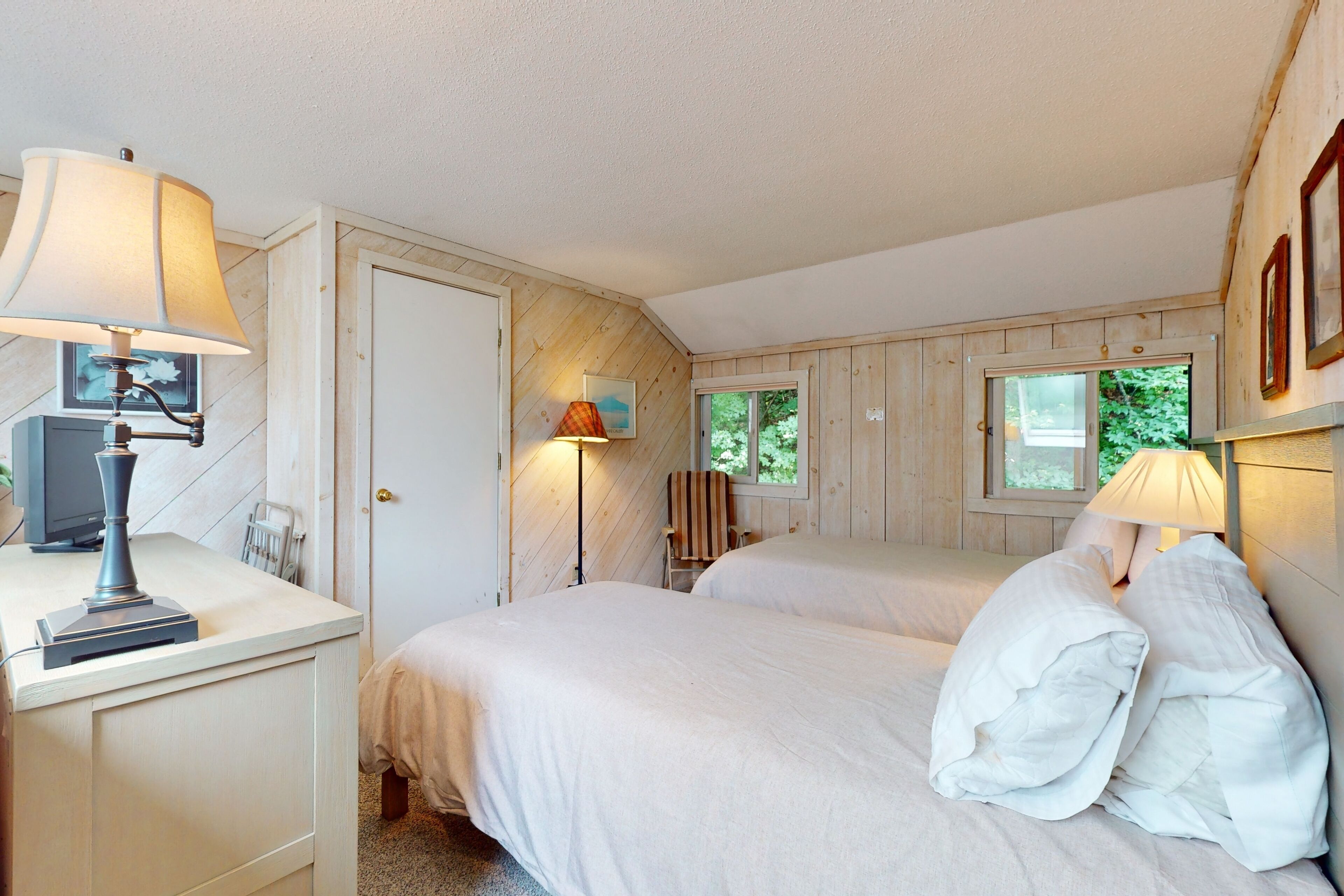 3 多间卧室、上网接入、床单